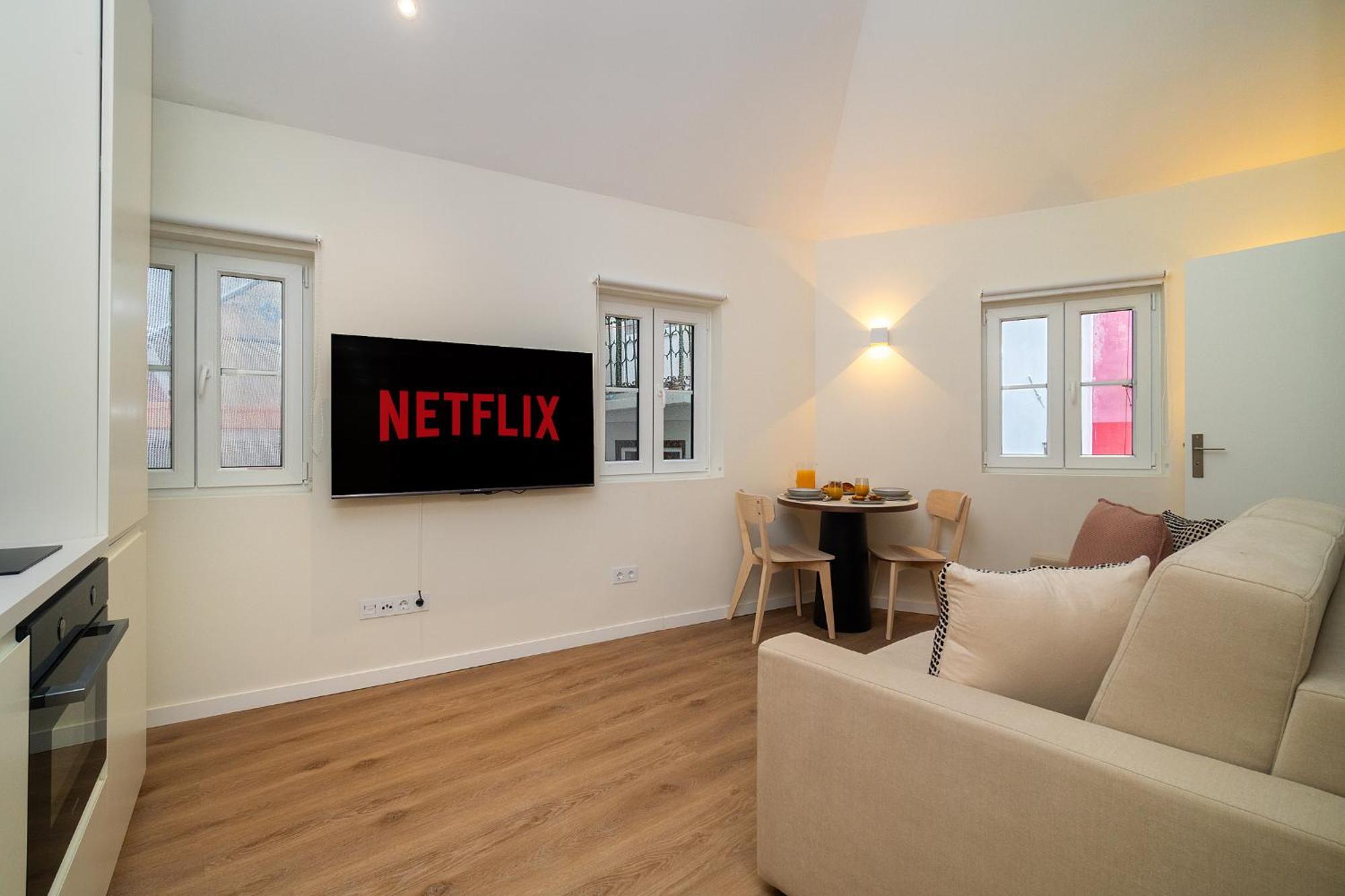 Apartment Whome Explore From A Cozy Base In Alfama