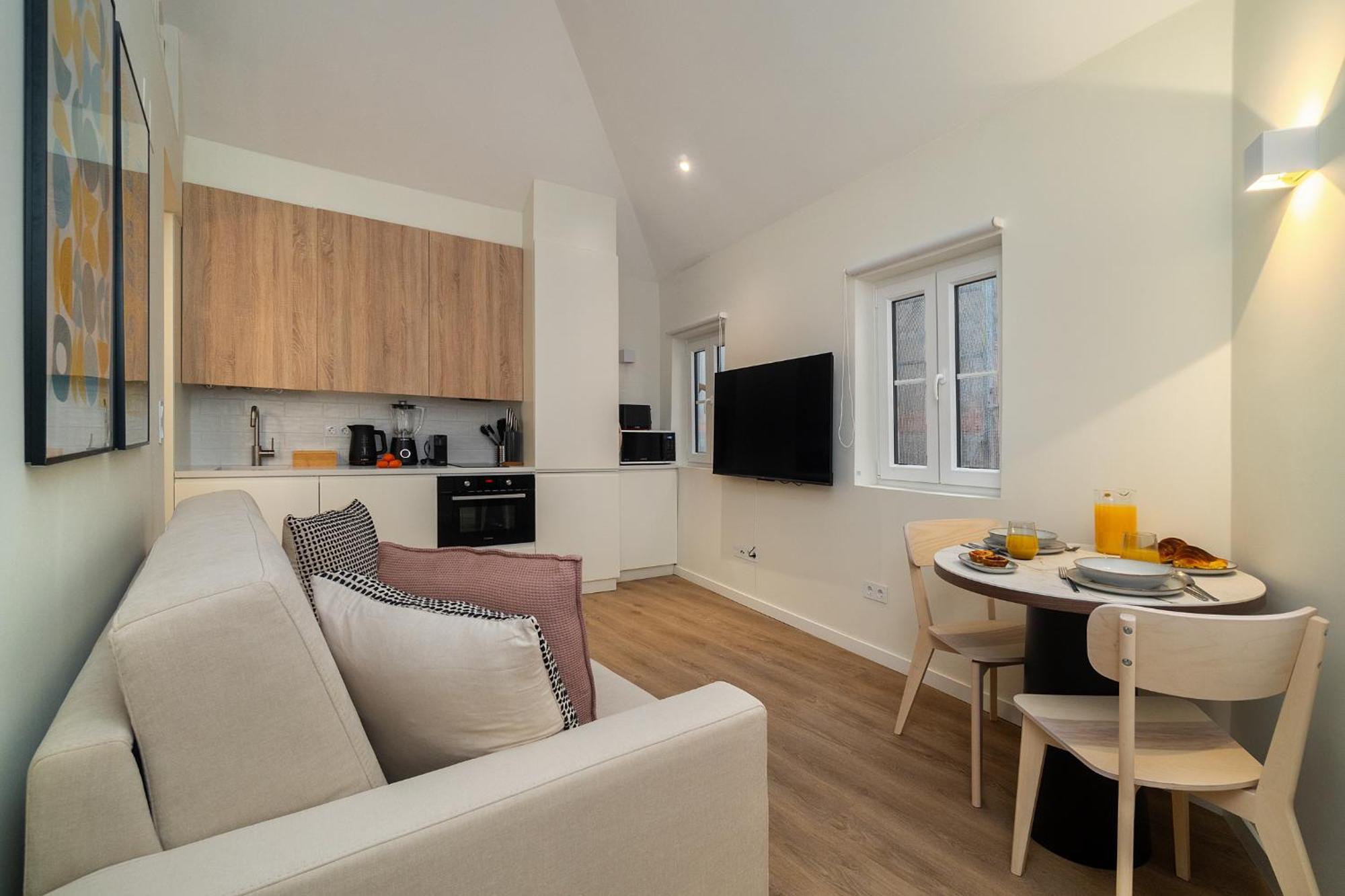 Whome Explore From A Cozy Base In Alfama Apartment Lisbon