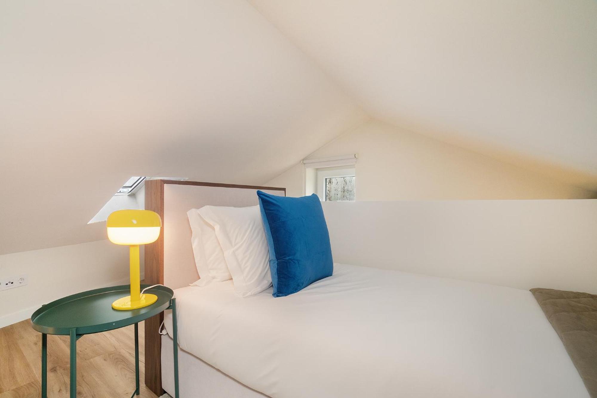 Whome Explore From A Cozy Base In Alfama