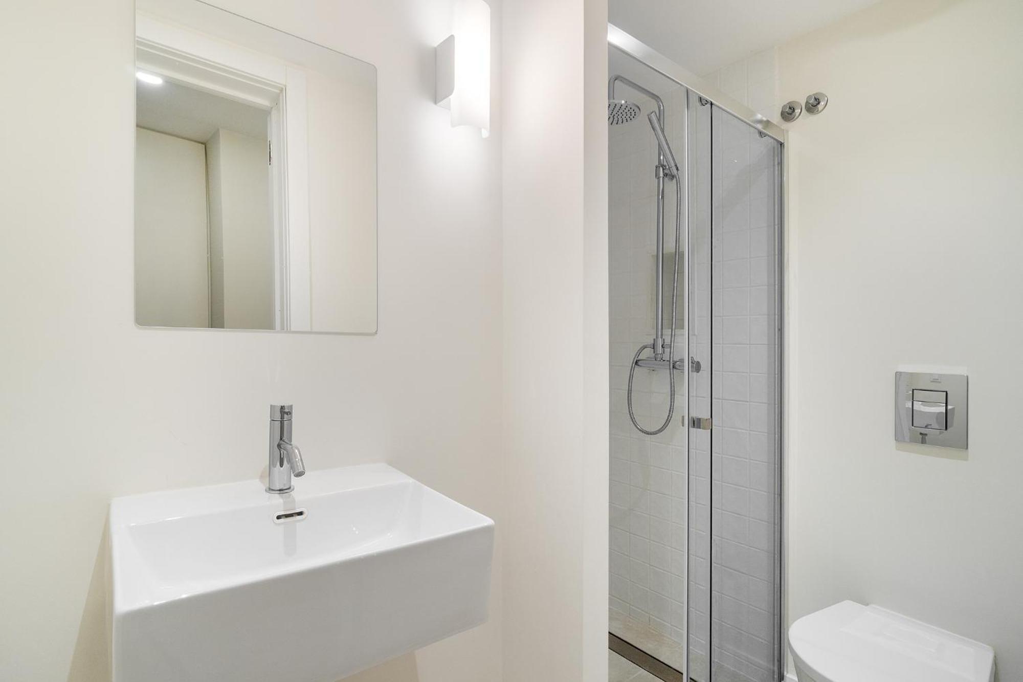 Whome Explore From A Cozy Base In Alfama Apartment