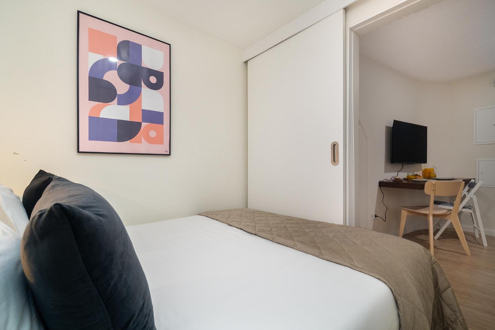 Whome Explore From A Cozy Base In Alfama Apartment Lisbon